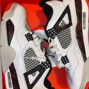 Flight Nostalgia Sneakers